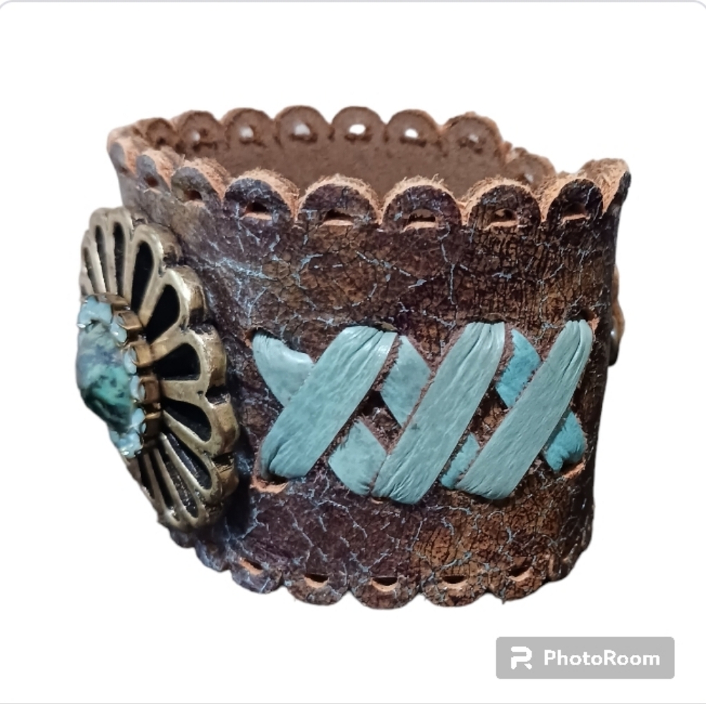 SOLD Leatherock Southwestern Cuff Bracelet Turquoise Laced Flower Embellished - Picture 3 of 7